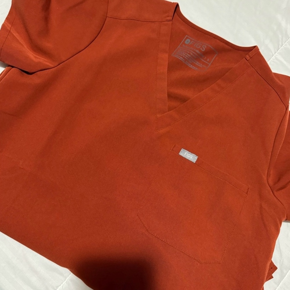 Men's Rust V-Neck Shirt